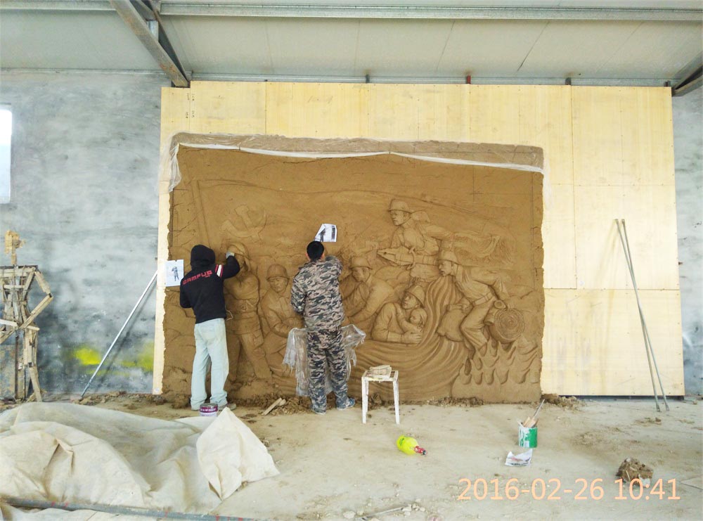 工程公告：消防題材玻璃鋼浮雕泥塑即將完工。